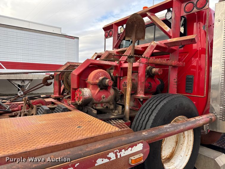 image for item DY8351 2007 International 7700 winch truck