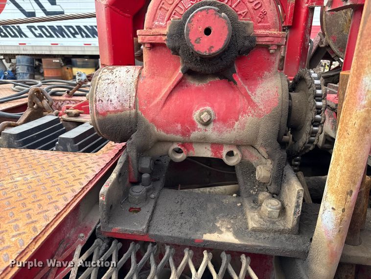 image for item DY8351 2007 International 7700 winch truck