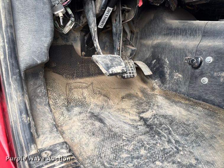 image for item DY8351 2007 International 7700 winch truck