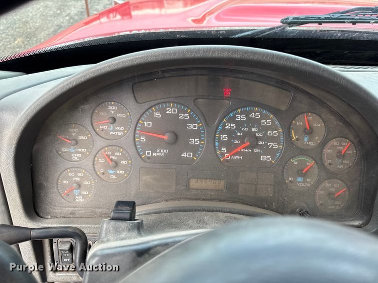 image for item DY8351 2007 International 7700 winch truck