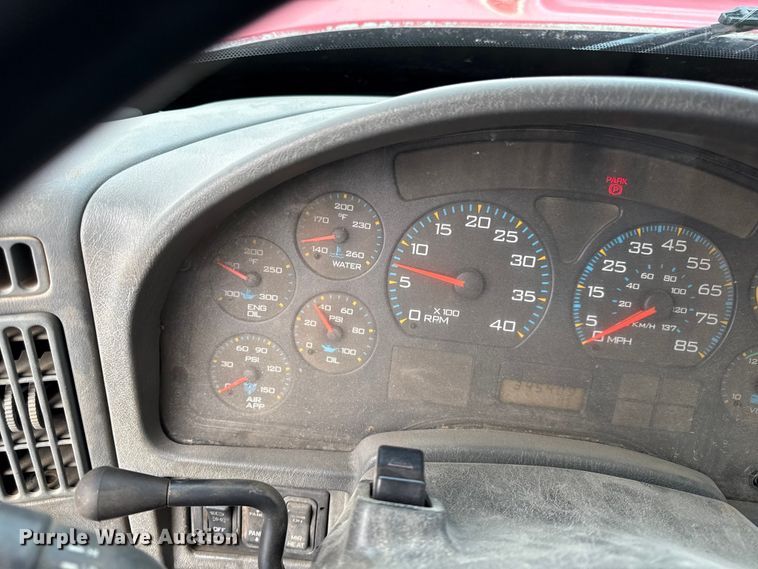 image for item DY8351 2007 International 7700 winch truck