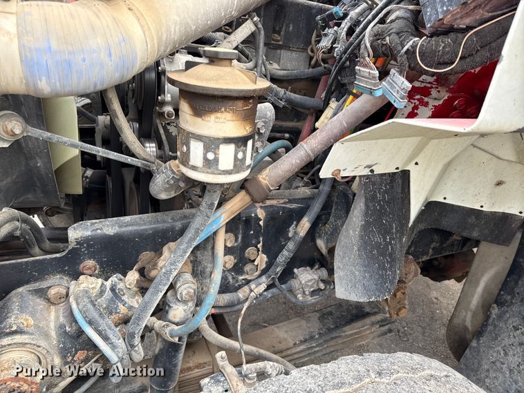 image for item DY8351 2007 International 7700 winch truck