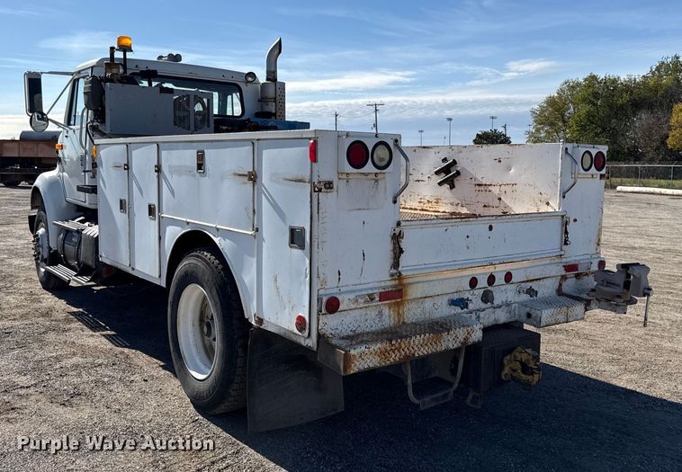 image for item DY8377 1995 International 8100 utility / service truck