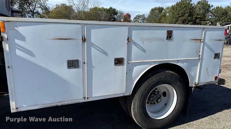 image for item DY8377 1995 International 8100 utility / service truck