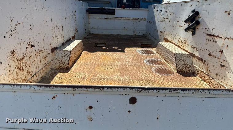 image for item DY8377 1995 International 8100 utility / service truck