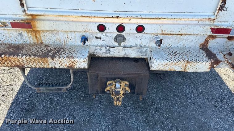 image for item DY8377 1995 International 8100 utility / service truck