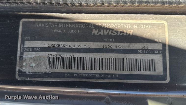 image for item DY8377 1995 International 8100 utility / service truck