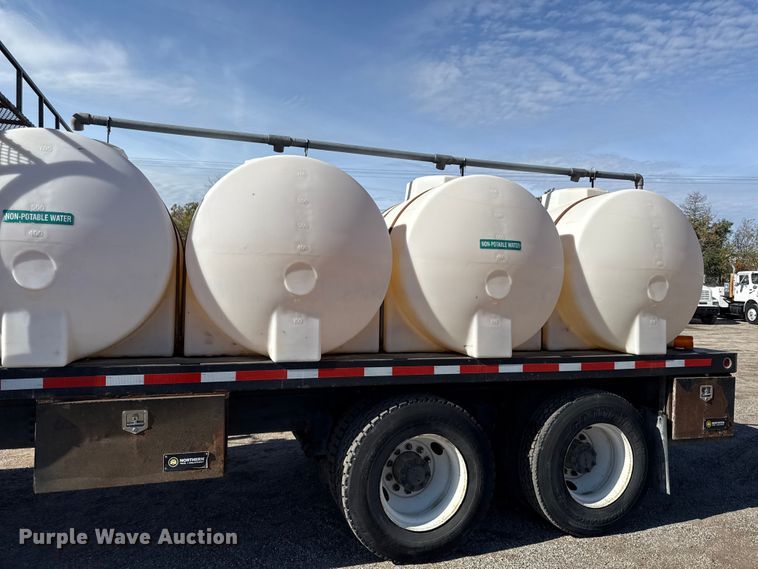 image for item DY8378 1997 Volvo  WG flatbed truck