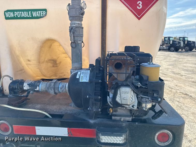 image for item DY8378 1997 Volvo  WG flatbed truck