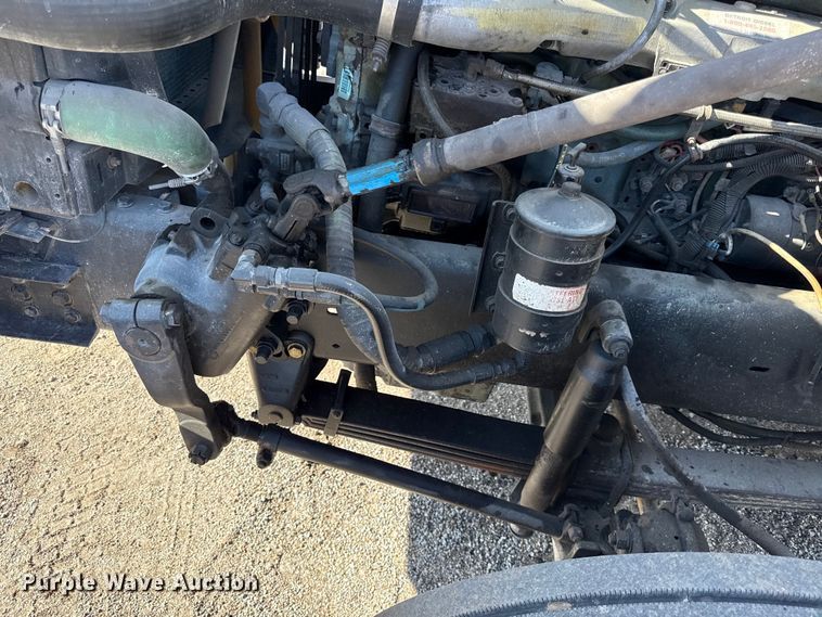 image for item DY8378 1997 Volvo  WG flatbed truck