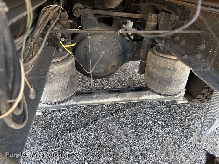 image for item DY8378 1997 Volvo  WG flatbed truck