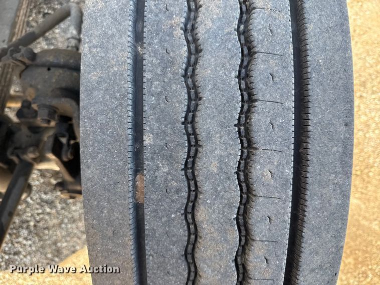 image for item DY8378 1997 Volvo  WG flatbed truck