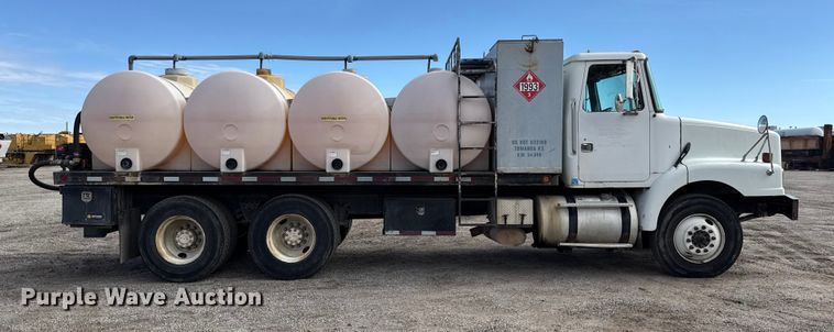 image for item DY8379 1994 Volvo WB flatbed truck