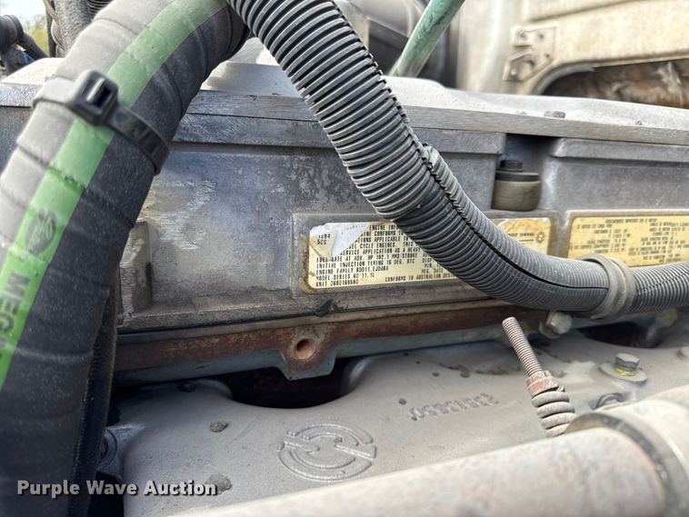 image for item DY8379 1994 Volvo WB flatbed truck