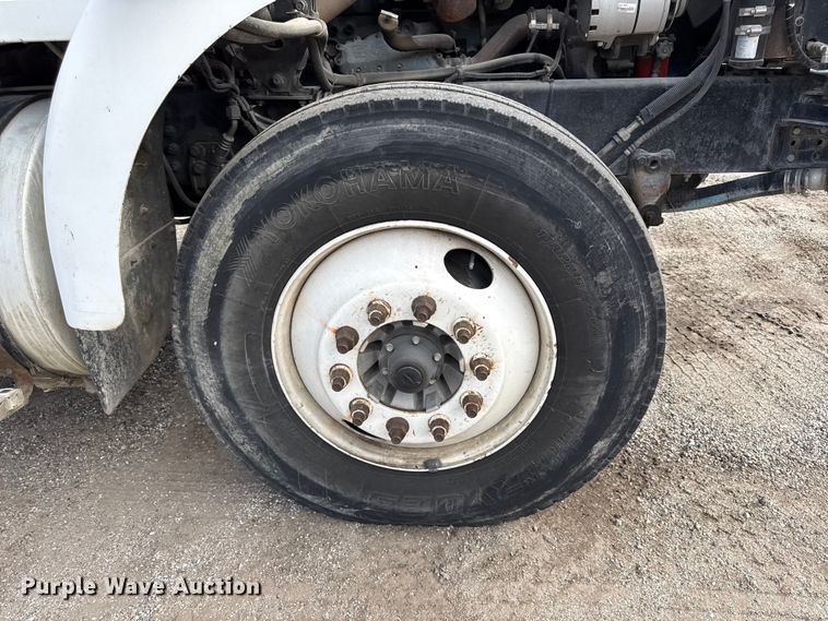 image for item DY8379 1994 Volvo WB flatbed truck