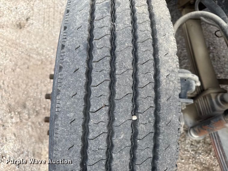 image for item DY8379 1994 Volvo WB flatbed truck