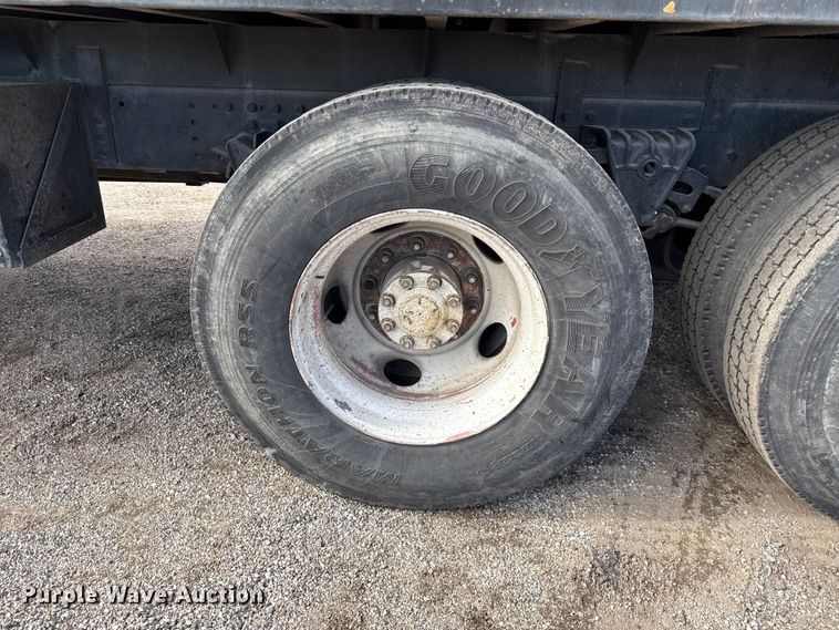 image for item DY8379 1994 Volvo WB flatbed truck