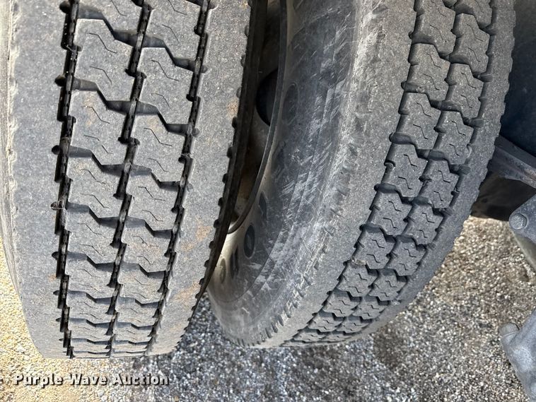 image for item DY8379 1994 Volvo WB flatbed truck