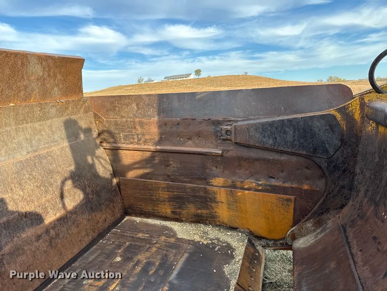 image for item DY8380 Caterpillar 631C conventional scraper 