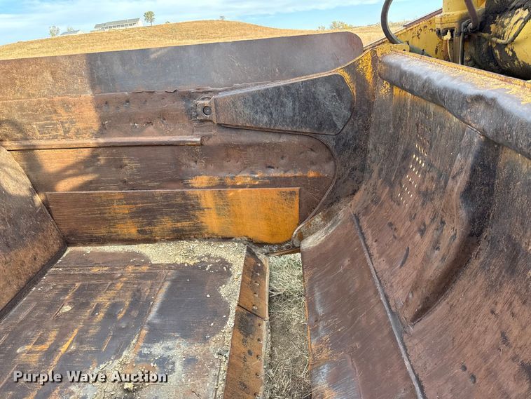 image for item DY8380 Caterpillar 631C conventional scraper 