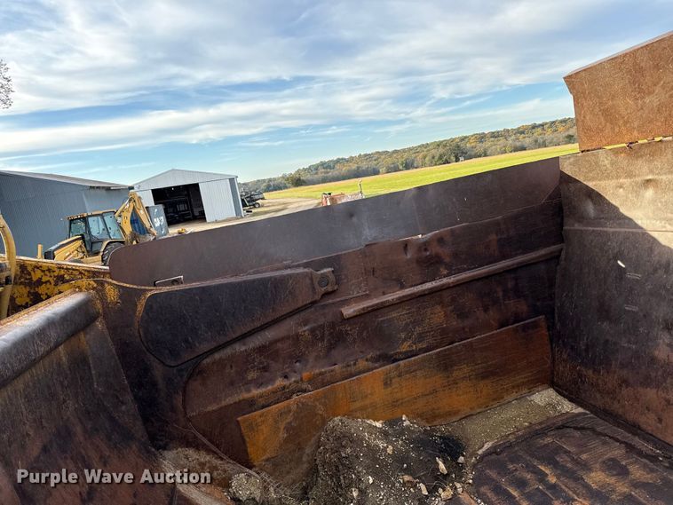 image for item DY8380 Caterpillar 631C conventional scraper 