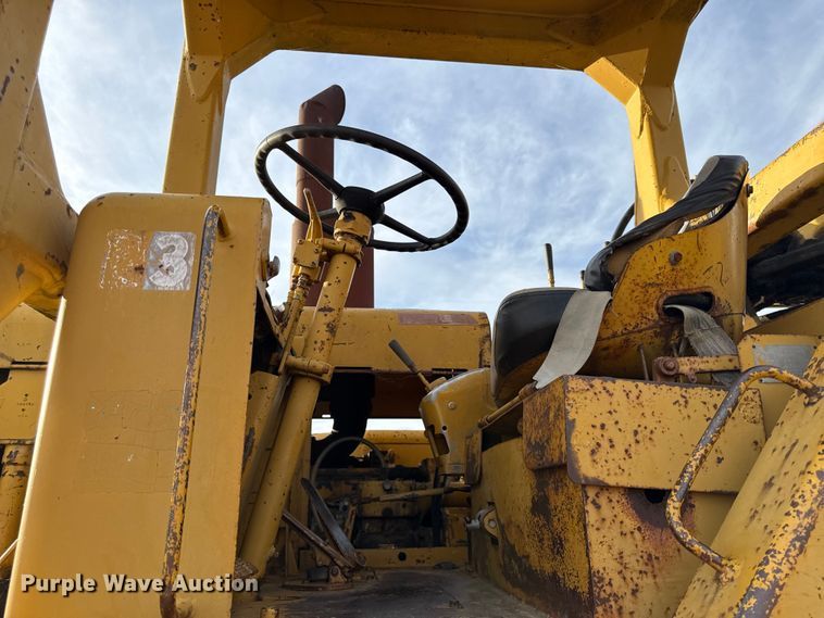 image for item DY8380 Caterpillar 631C conventional scraper 