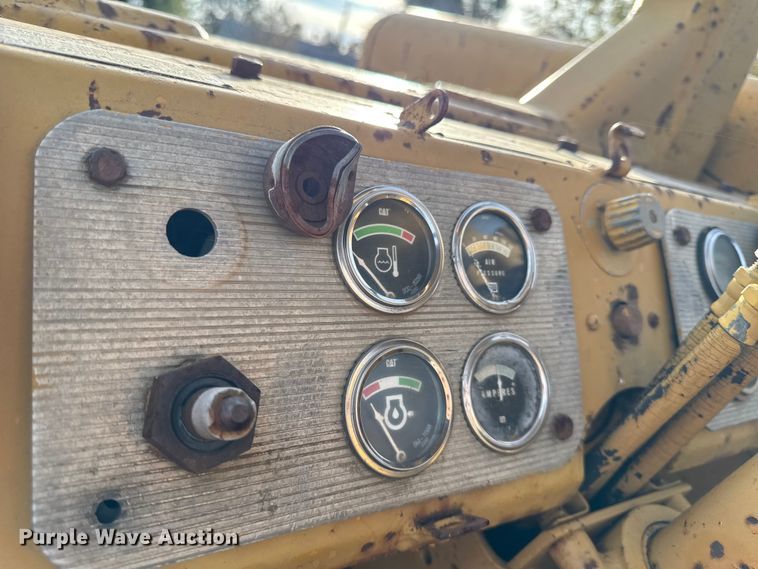 image for item DY8380 Caterpillar 631C conventional scraper 