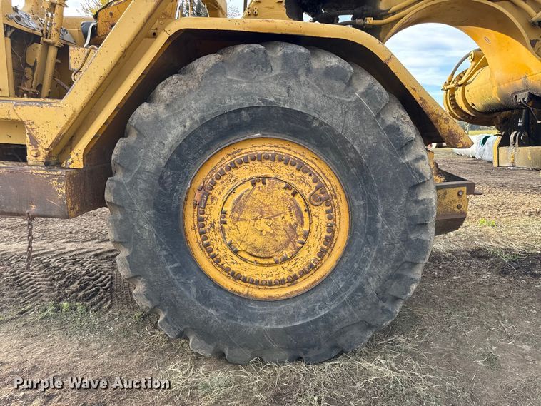 image for item DY8380 Caterpillar 631C conventional scraper 