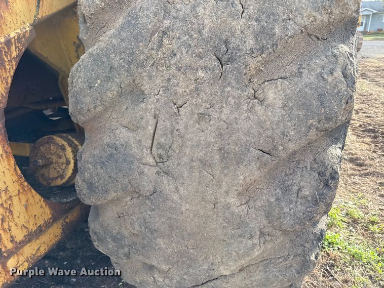 image for item DY8380 Caterpillar 631C conventional scraper 