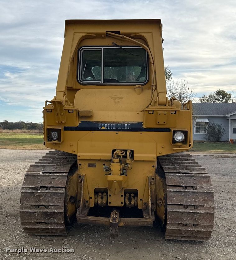 image for item DY8381 1985 Caterpillar D7G dozer