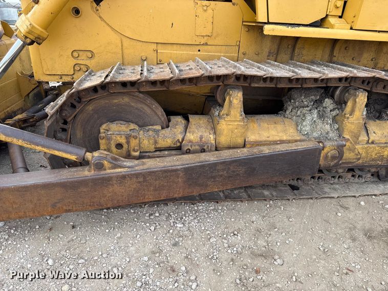 image for item DY8381 1985 Caterpillar D7G dozer