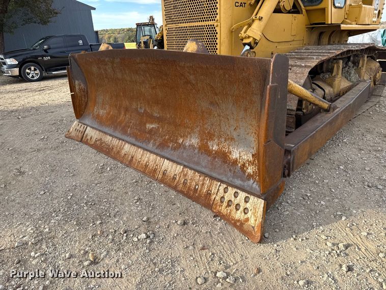 image for item DY8381 1985 Caterpillar D7G dozer