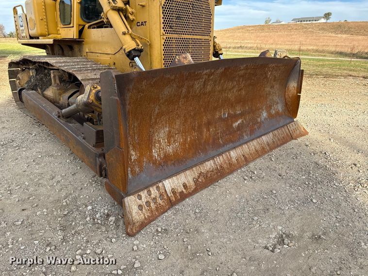 image for item DY8381 1985 Caterpillar D7G dozer