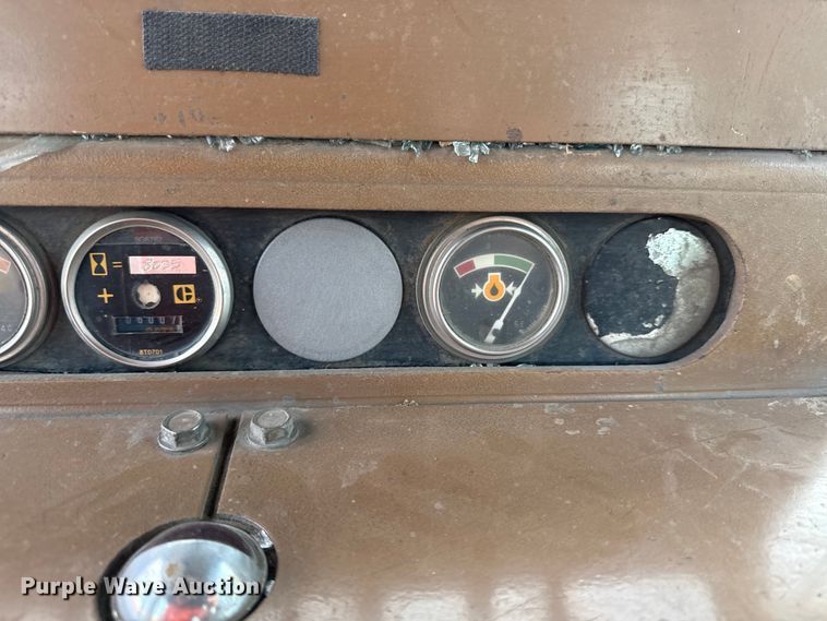 image for item DY8381 1985 Caterpillar D7G dozer