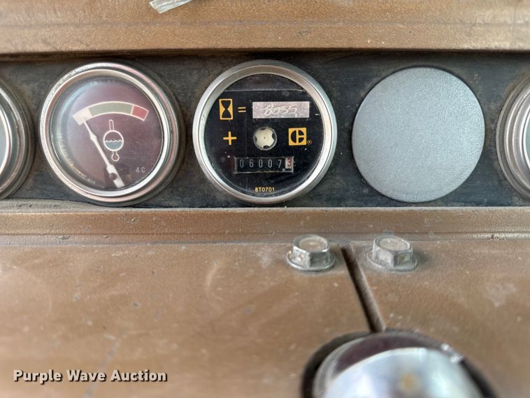 image for item DY8381 1985 Caterpillar D7G dozer