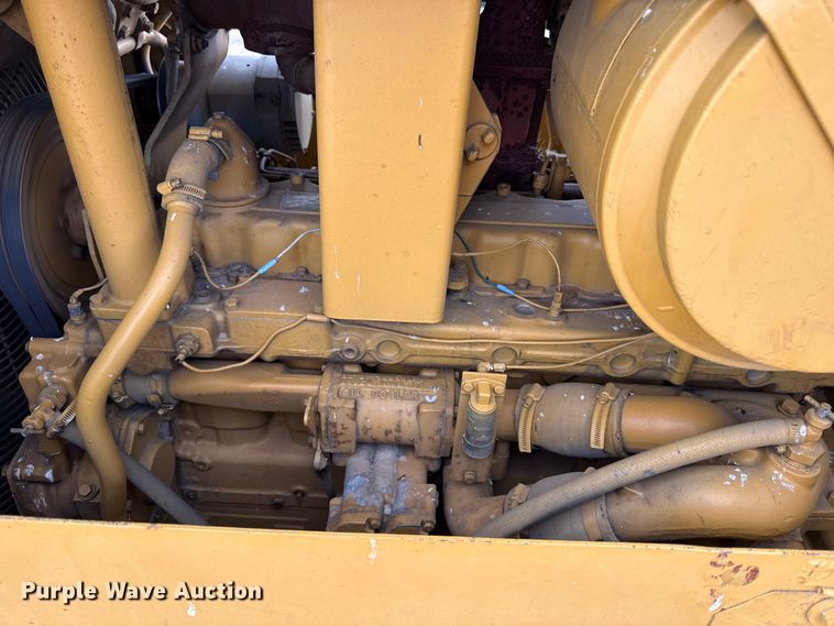 image for item DY8381 1985 Caterpillar D7G dozer