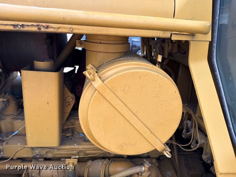 image for item DY8381 1985 Caterpillar D7G dozer