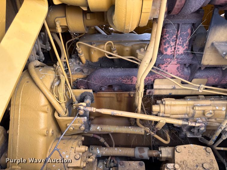 image for item DY8381 1985 Caterpillar D7G dozer