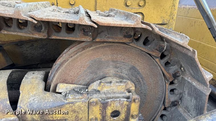 image for item DY8381 1985 Caterpillar D7G dozer