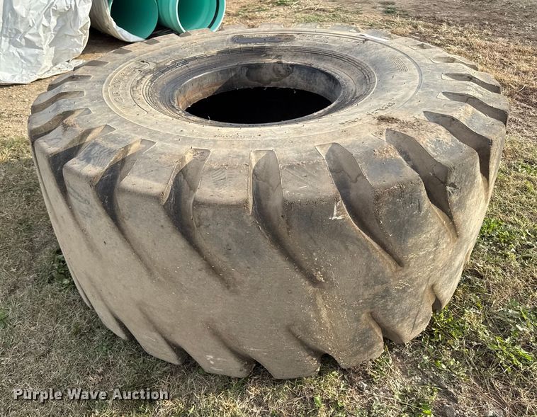 image for item DY8383 Galaxy 29.5-25 wheel loader tire