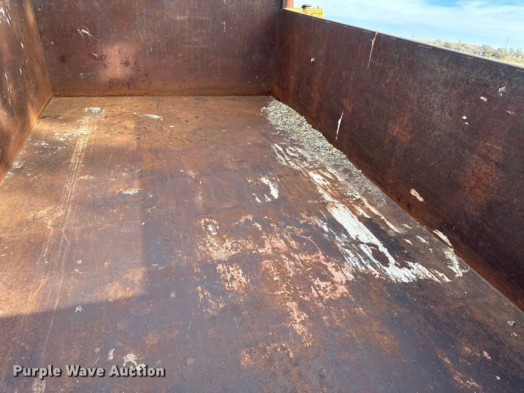 image for item DY8384 Scissor lift dump bed