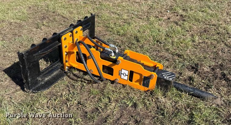 image for item DY8400 2024 Giyi 680 skid steer breaker