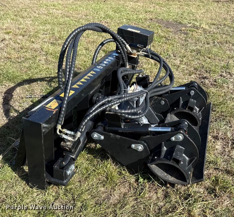 image for item DY8403 Pole grapple skid steer pole clamp