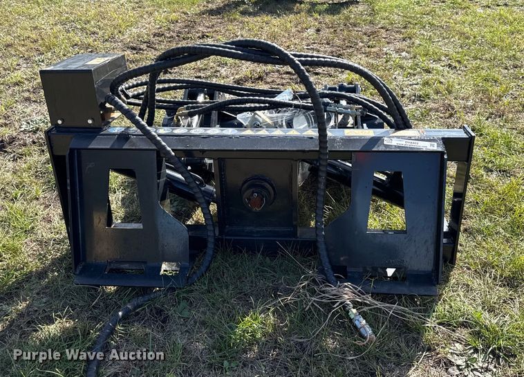 image for item DY8403 Pole grapple skid steer pole clamp