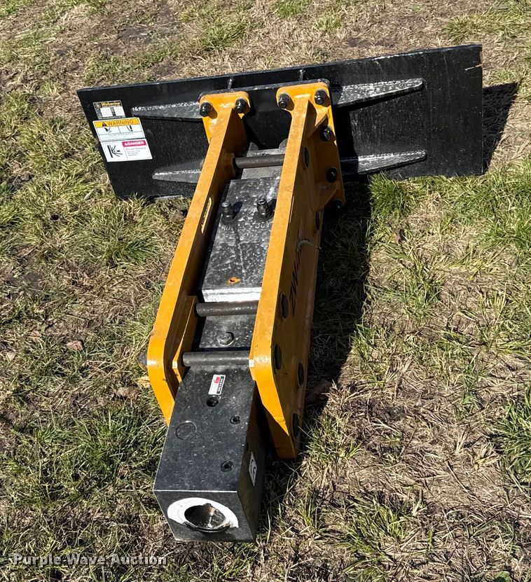 image for item DY8413 2025 Wolverine CB-11-750F skid steer breaker