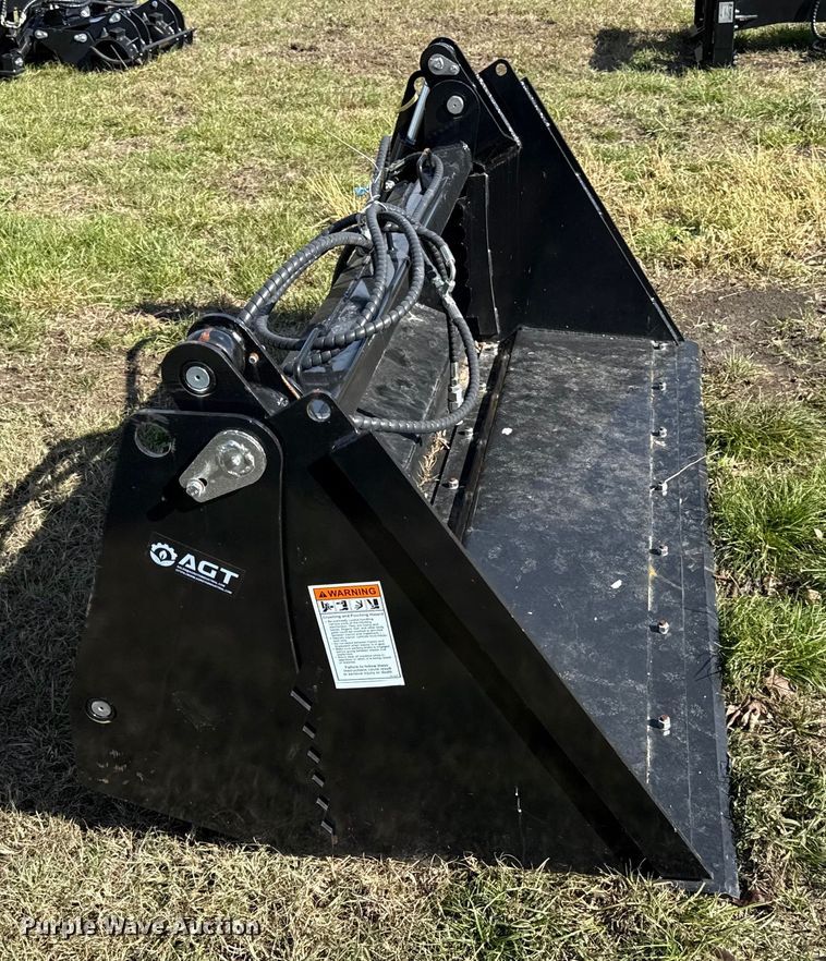 image for item DY8415 2025 TopCat 4IN1BCT skid steer bucket