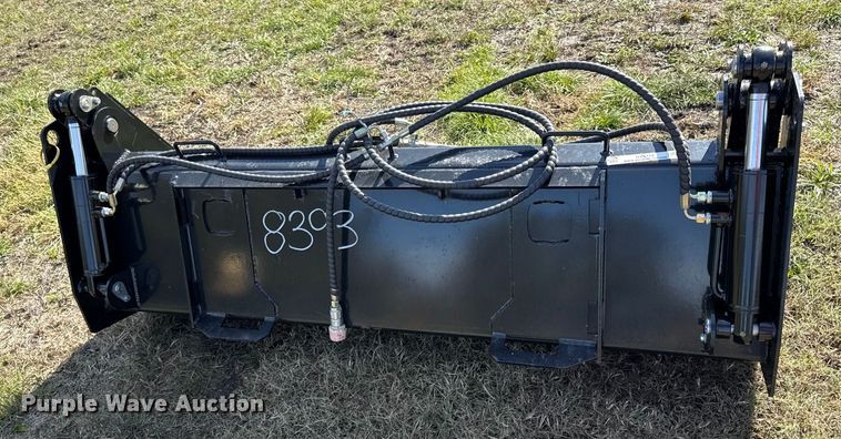 image for item DY8415 2025 TopCat 4IN1BCT skid steer bucket