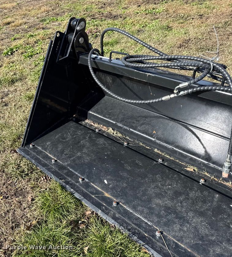 image for item DY8415 2025 TopCat 4IN1BCT skid steer bucket