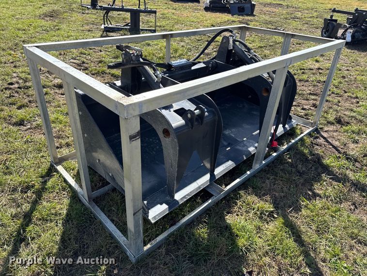 image for item DY8418 2025 LandHonor SGB-11-72W skid steer grapple bucket