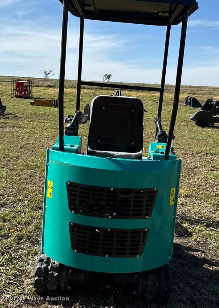 image for item DY8427 2025 CFG Industrial H15R mini excavator